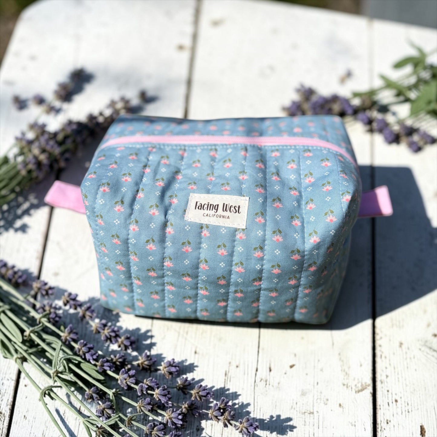 Dusty Blue Daisy Quilted Pouch